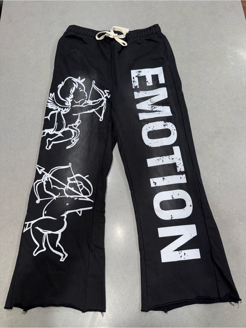 Black 'mixed Emotion' Graphic men’s flared Sweatpants